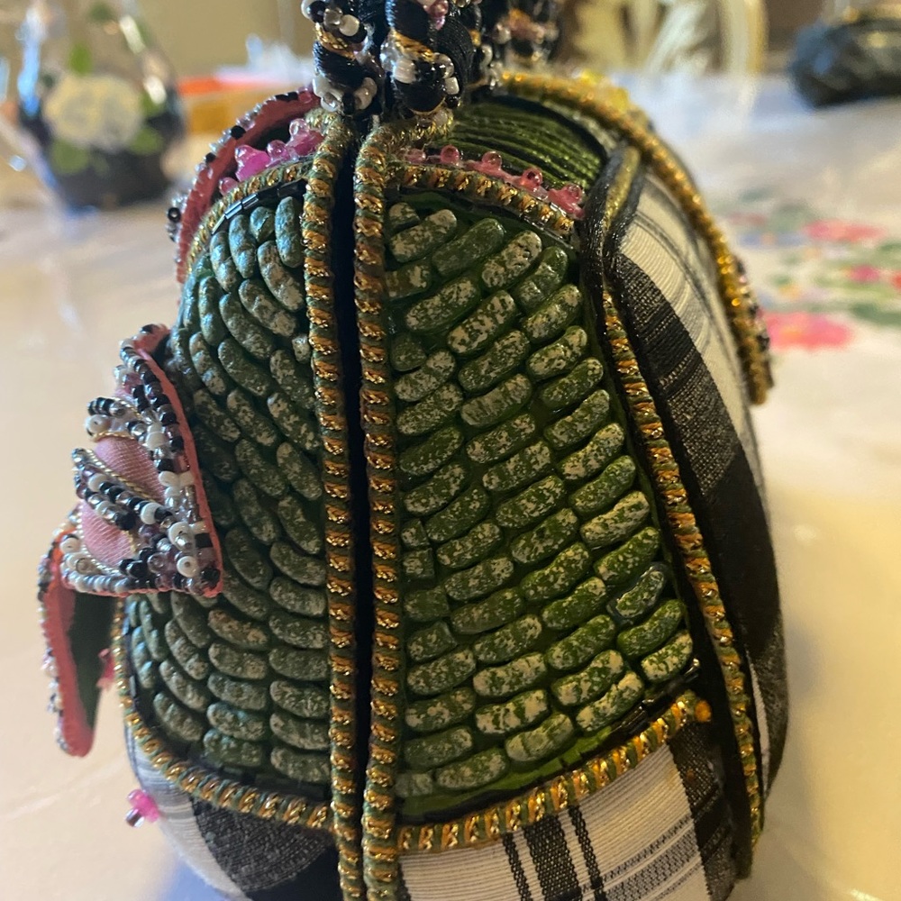 Mary Frances beaded bag - Picture 7 of 8